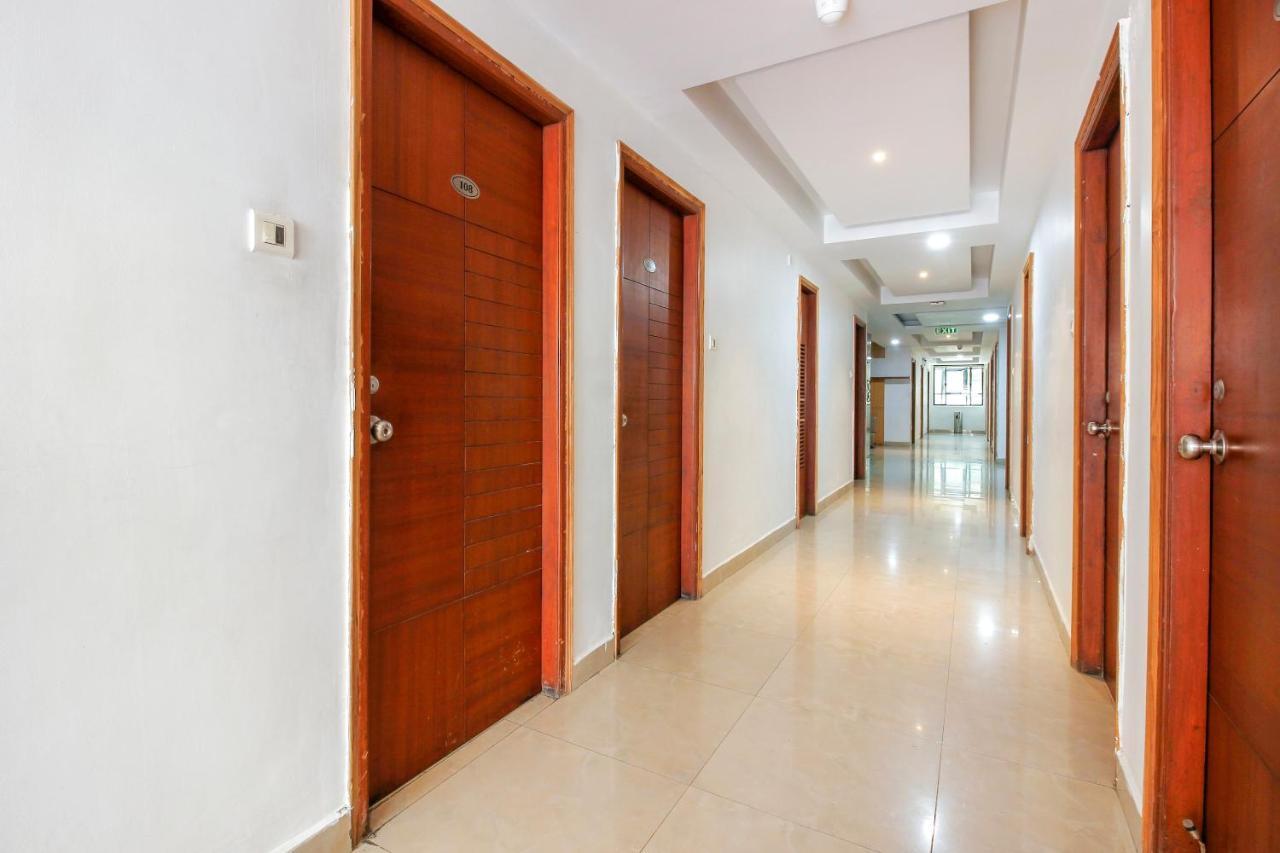Capital O 66968 Haveli The Landmark Warangal Ngoại thất bức ảnh